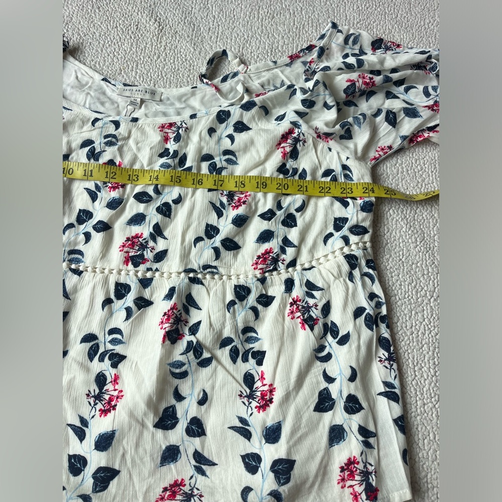 NWT SKIES ARE BLUE CURVY COLD SHOULDER FLORAL WHITE BLOUSE TOP SIZE 1X RAYON - Picture 6 of 6